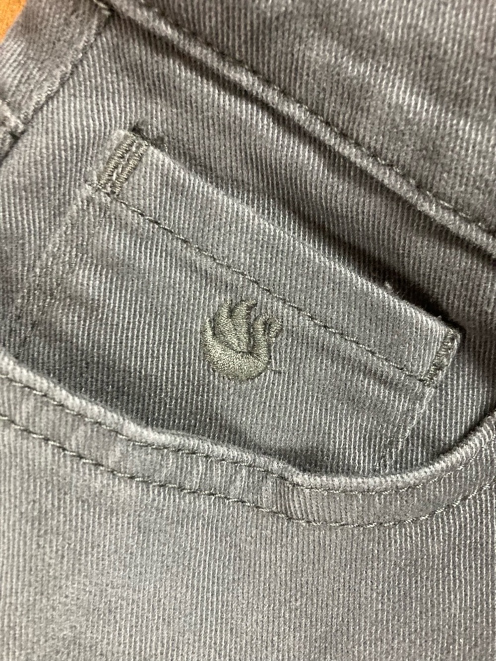 GLORIA VANDERBILT Women’s Amanda Jeans Charcoal Gray Straight Leg Size 8 Short - Picture 4 of 13